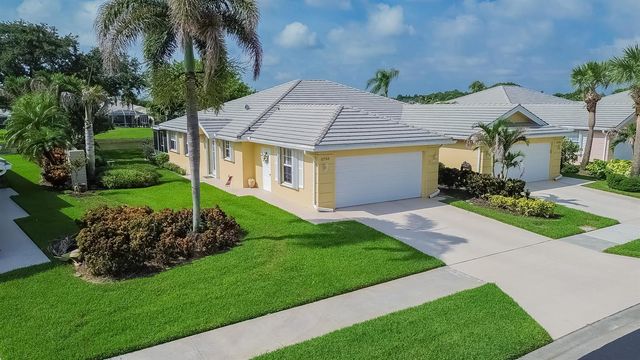 1276 NW BENTLEY Circle B, Port St. Lucie, FL 34986