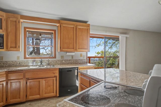 13771 West Court, Pine Grove, CA 95665
