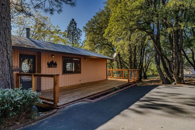 13771 West Court, Pine Grove, CA 95665