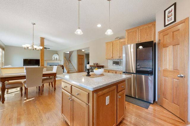 1774 Fox Run, Shakopee, MN 55379