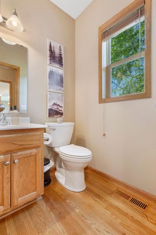 1774 Fox Run, Shakopee, MN 55379