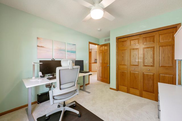 1774 Fox Run, Shakopee, MN 55379