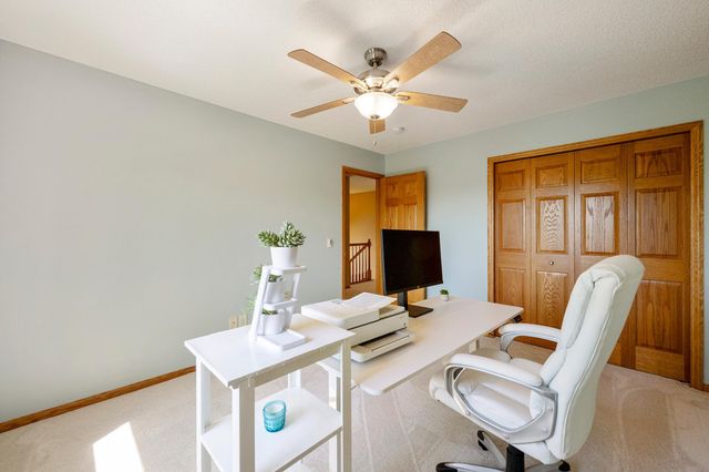 1774 Fox Run, Shakopee, MN 55379