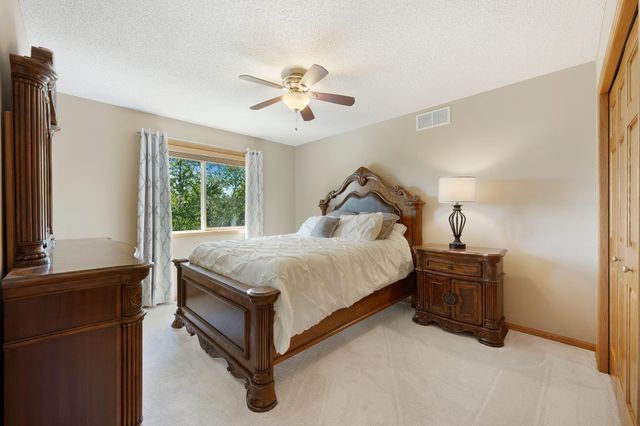 1774 Fox Run, Shakopee, MN 55379