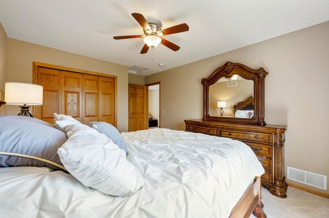 1774 Fox Run, Shakopee, MN 55379