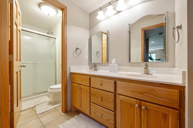 1774 Fox Run, Shakopee, MN 55379