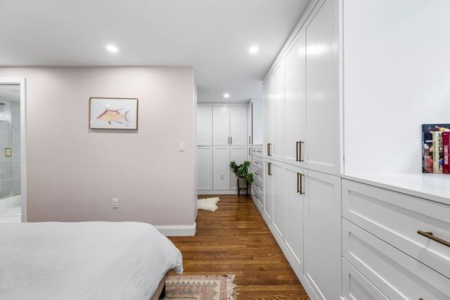 40 Joy St 9, Boston, MA 02114