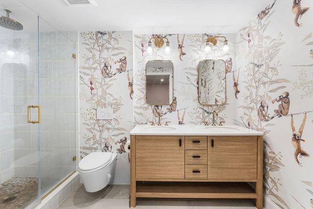 40 Joy St 9, Boston, MA 02114