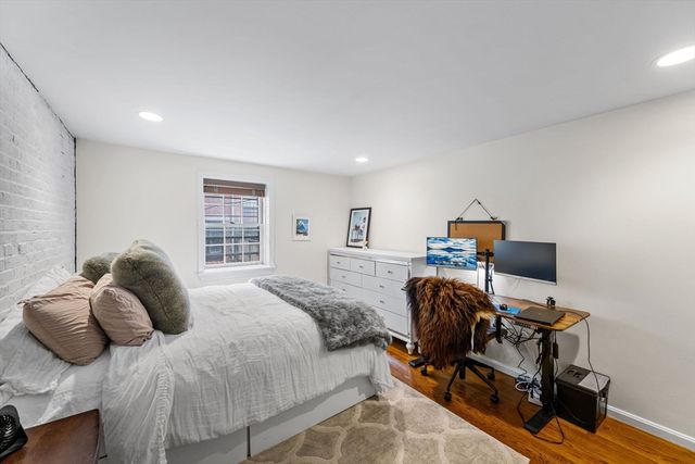 40 Joy St 9, Boston, MA 02114