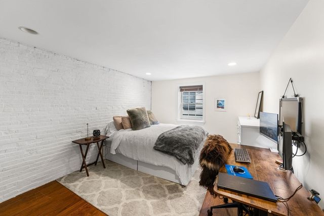 40 Joy St 9, Boston, MA 02114