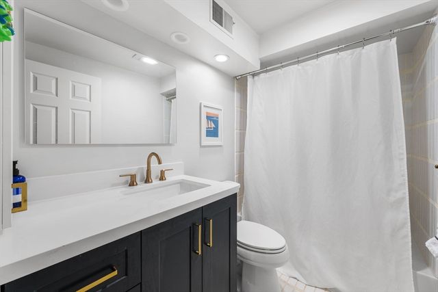 40 Joy St 9, Boston, MA 02114