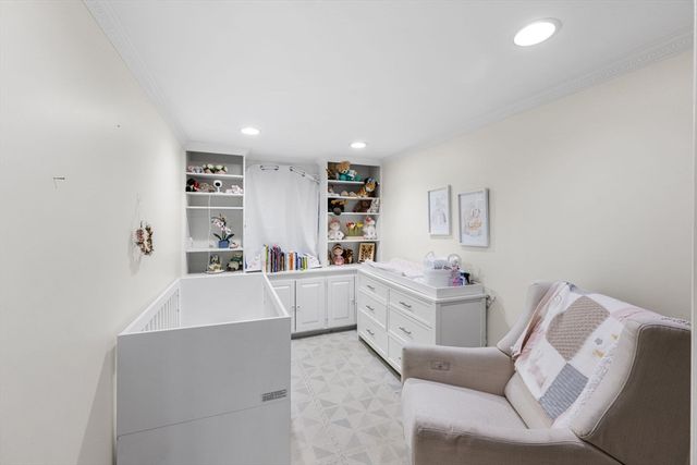 40 Joy St 9, Boston, MA 02114