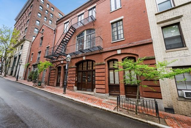 40 Joy St 9, Boston, MA 02114