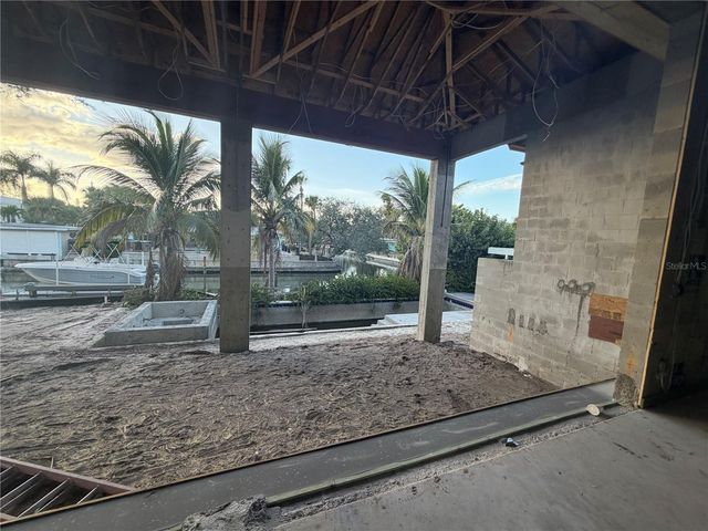 4644 HIGEL AVENUE, Sarasota, FL 34242