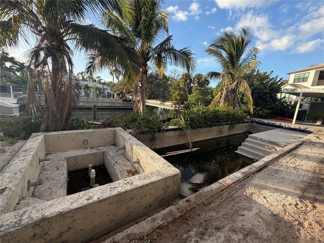 4644 HIGEL AVENUE, Sarasota, FL 34242