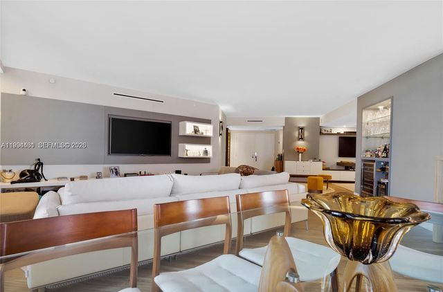 1581 Brickell Ave 506, Miami, FL 33129