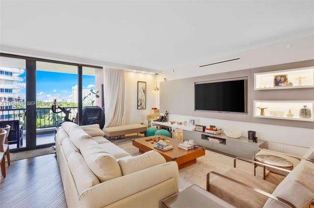 1581 Brickell Ave 506, Miami, FL 33129