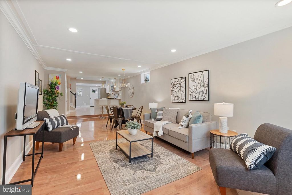 1102 CARROLL ST, Baltimore, MD 21230
