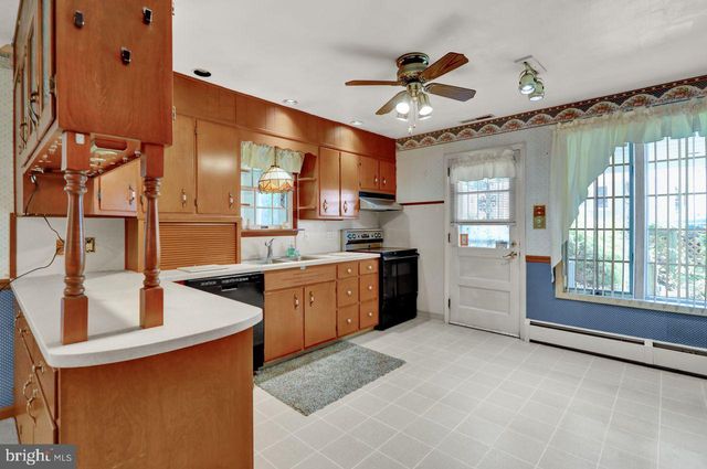 3431 EARL ST, Reading, PA 19605