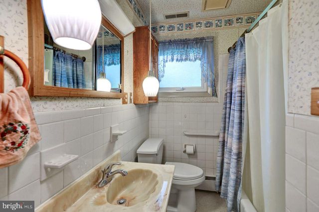 3431 EARL ST, Reading, PA 19605