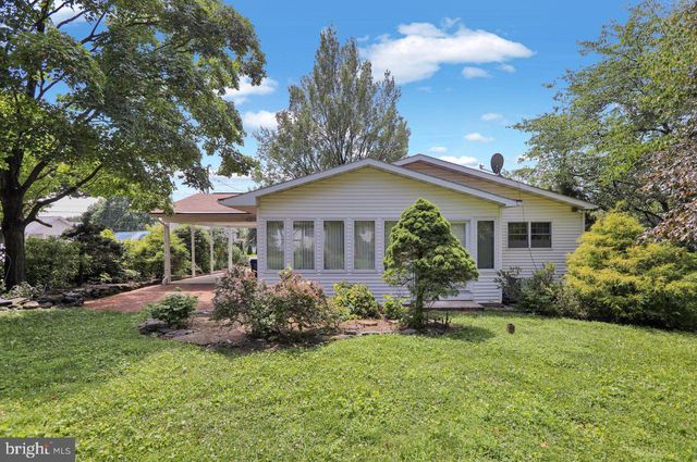 3431 EARL ST, Reading, PA 19605