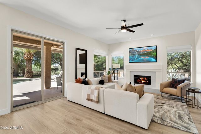 29526 N 67th Street, Scottsdale, AZ 85266