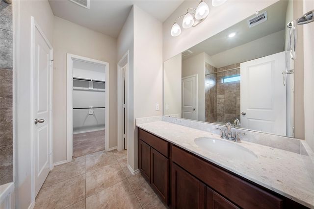 5031 Chestnut Orchard Drive, Houston, TX 77066