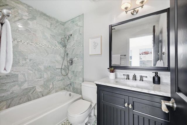 208 Village Lane, Foster City, CA 94404