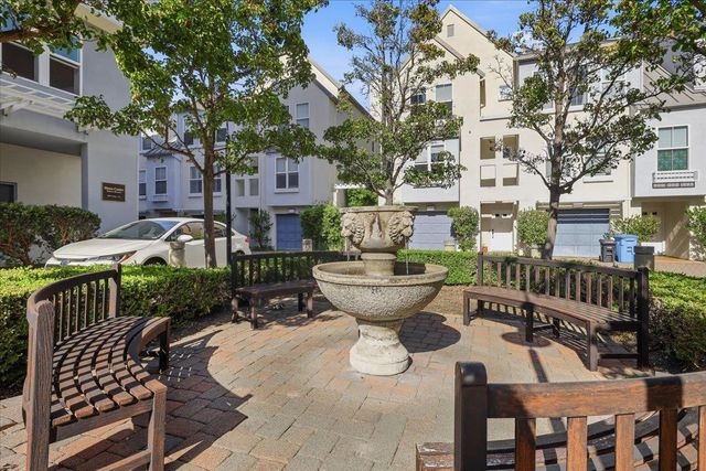 208 Village Lane, Foster City, CA 94404