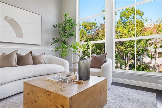 208 Village Lane, Foster City, CA 94404