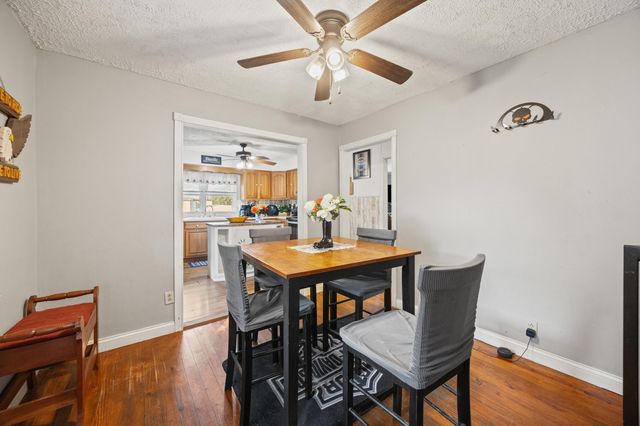 81 Elm St, Stanton, KY 40380