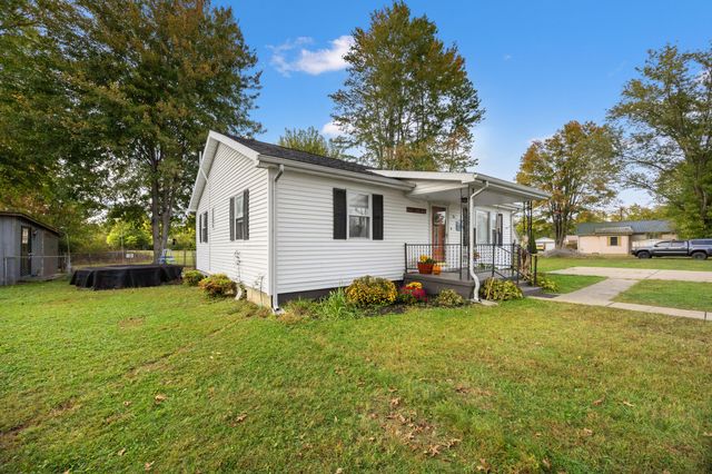 81 Elm St, Stanton, KY 40380