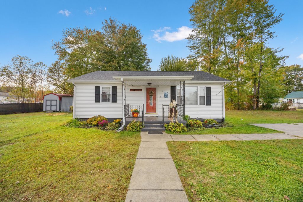 81 Elm St, Stanton, KY 40380