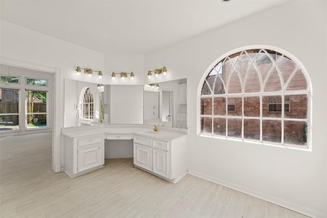 15510 Misty Hollow Drive, Houston, TX 77068