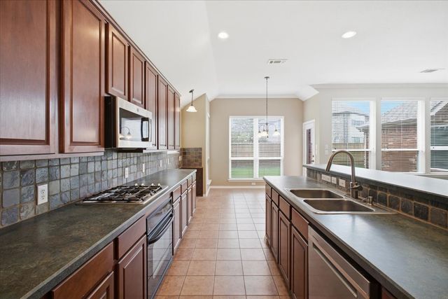 7605 Chadwick Drive, Mckinney, TX 75072