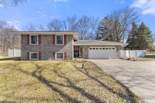 11716 Edgewood Avenue N, Champlin, MN 55316