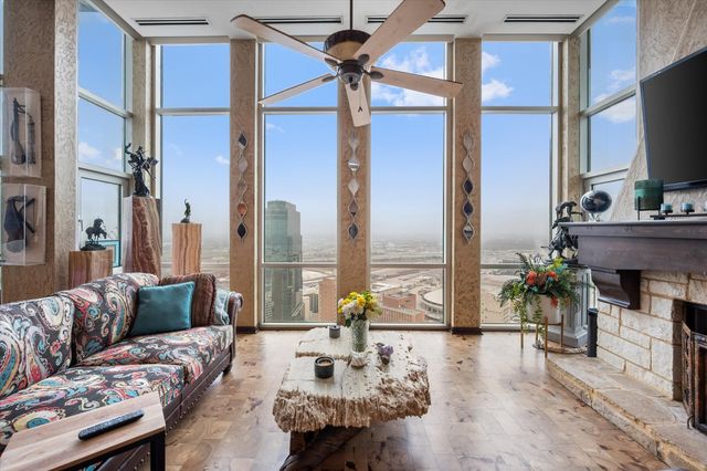 500 Throckmorton Street 3512, Fort Worth, TX 76102