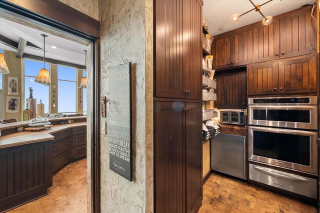 500 Throckmorton Street 3512, Fort Worth, TX 76102