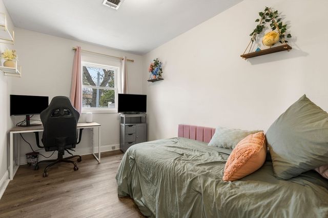443 Pleasant St, Tewksbury, MA 01876