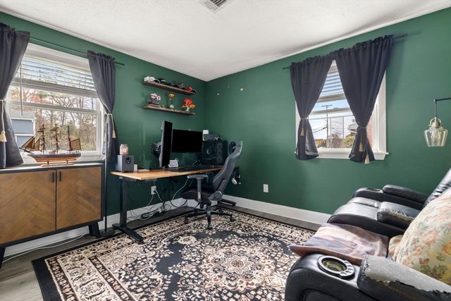 443 Pleasant St, Tewksbury, MA 01876