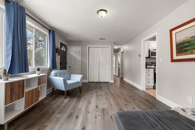 443 Pleasant St, Tewksbury, MA 01876