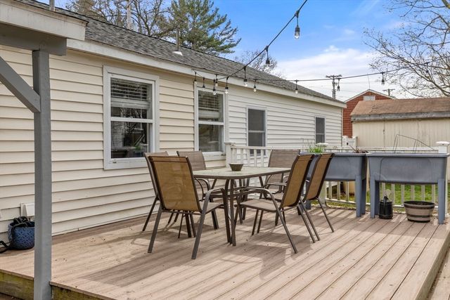 443 Pleasant St, Tewksbury, MA 01876