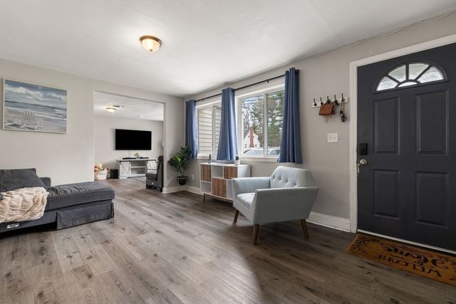 443 Pleasant St, Tewksbury, MA 01876
