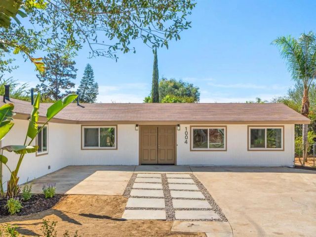 1004 Santa Margarita Drive, Fallbrook, CA 92028