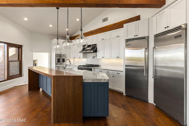 4740 N Hacienda Del Sol Road, Tucson, AZ 85718
