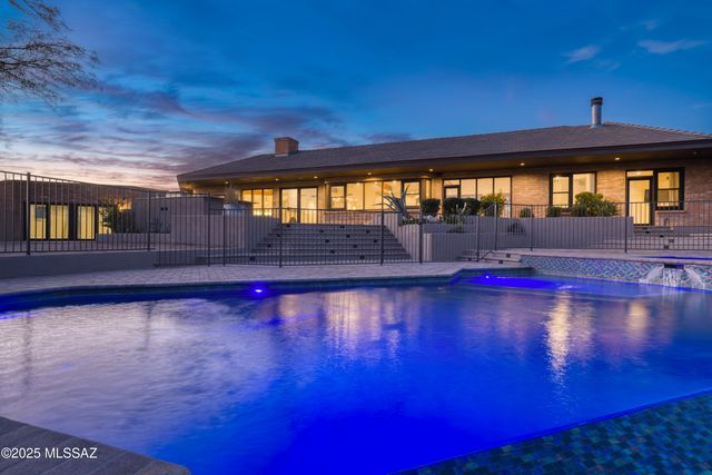 4740 N Hacienda Del Sol Road, Tucson, AZ 85718