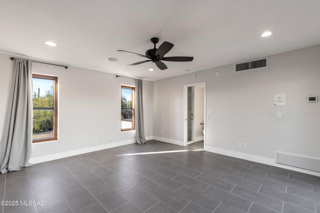 4740 N Hacienda Del Sol Road, Tucson, AZ 85718