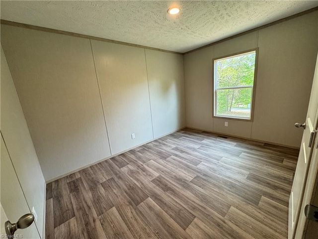 5640 Plantation Drive, Trinity, NC 27370