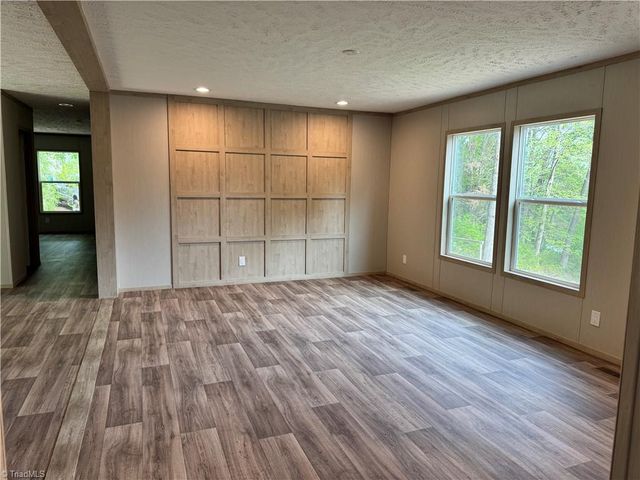 5640 Plantation Drive, Trinity, NC 27370