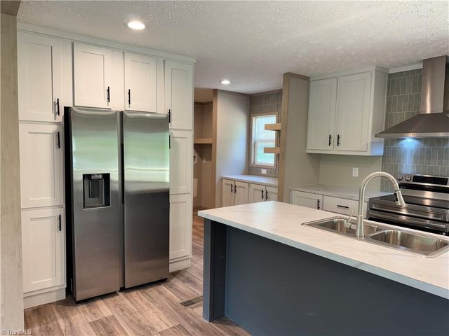 5640 Plantation Drive, Trinity, NC 27370